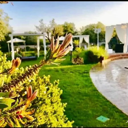Holiday home 3 Bedrooms House With Shared Pool Jacuzzi And Enclosed Garden At 2 Km Away From The