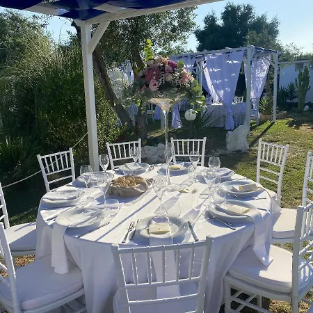 Holiday home 3 Bedrooms House With Shared Pool Jacuzzi And Enclosed Garden At 2 Km Away From The