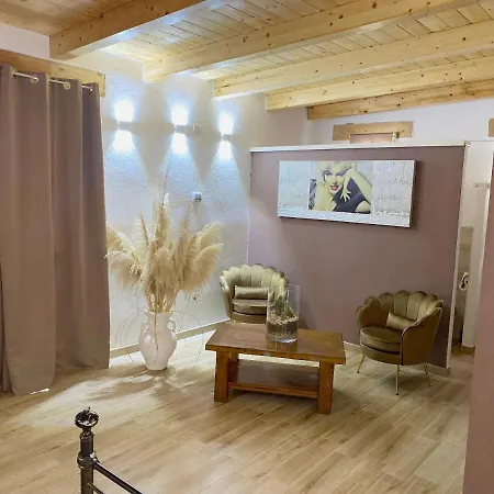 3 Bedrooms House With Shared Pool Jacuzzi And Enclosed Garden At 2 Km Away From The 펜션 *
