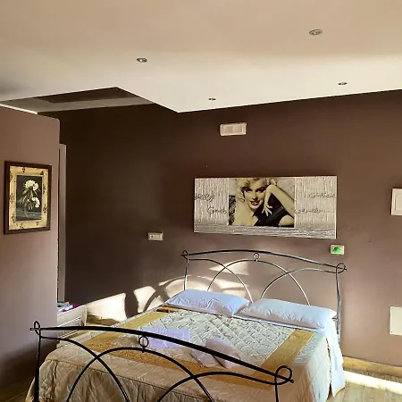 3 Bedrooms House With Shared Pool Jacuzzi And Enclosed Garden At 2 Km Away From The 소르소
